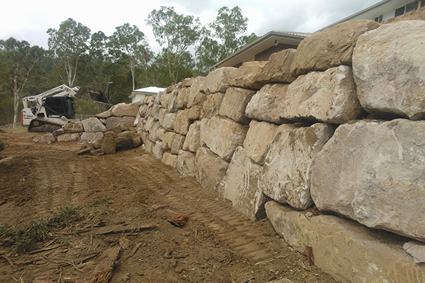 Random Sandstone Retaining Wall built on the Gold Coast Hinterland